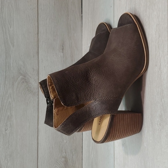 Lucky Brand Womens Jubai Peep Ankle Leather Heels Boots open toe shoes sz 10M - Picture 3 of 12